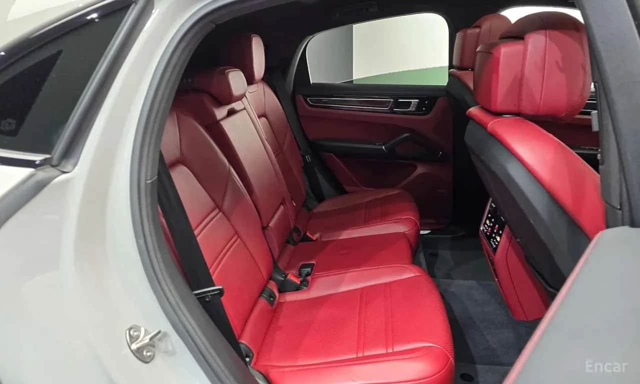 Porsche Cayenne 3.0 Coupe , снимка 11 - Автомобили и джипове - 56274234