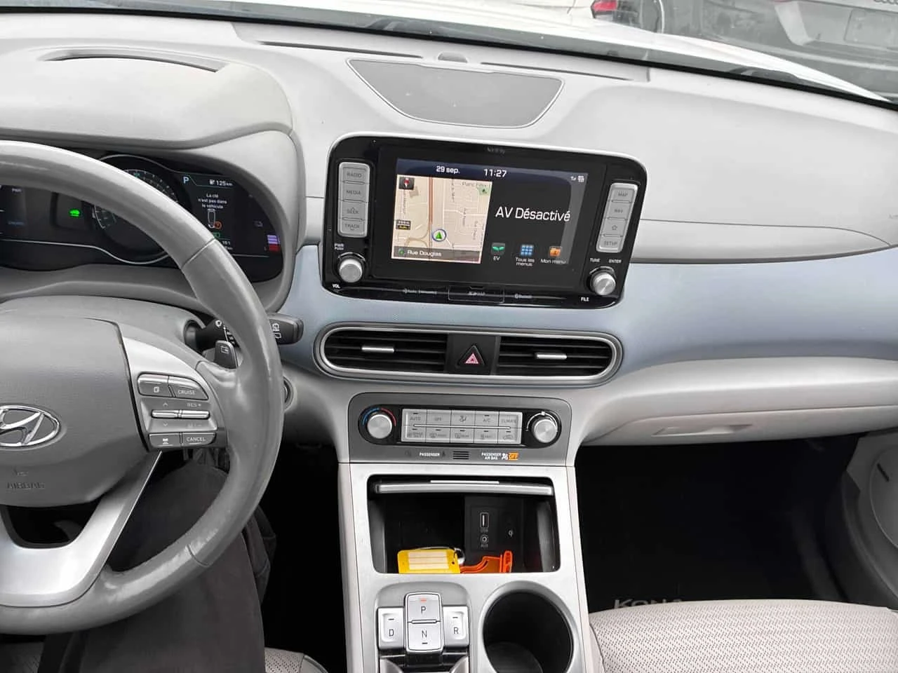 Hyundai Kona Ultimate  CARFAX, снимка 9 - Автомобили и джипове - 56340342