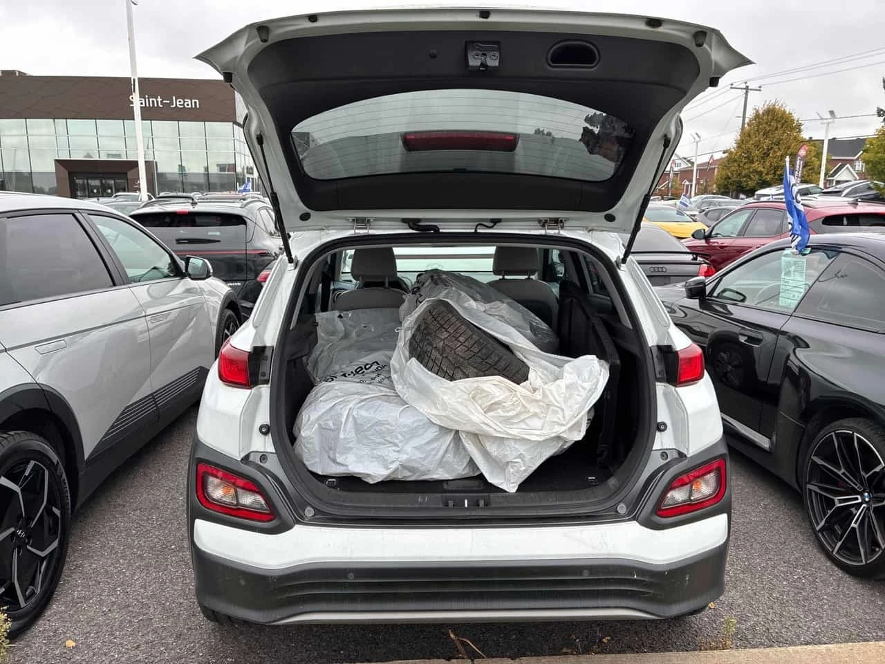 Hyundai Kona Ultimate  CARFAX, снимка 13 - Автомобили и джипове - 56340342
