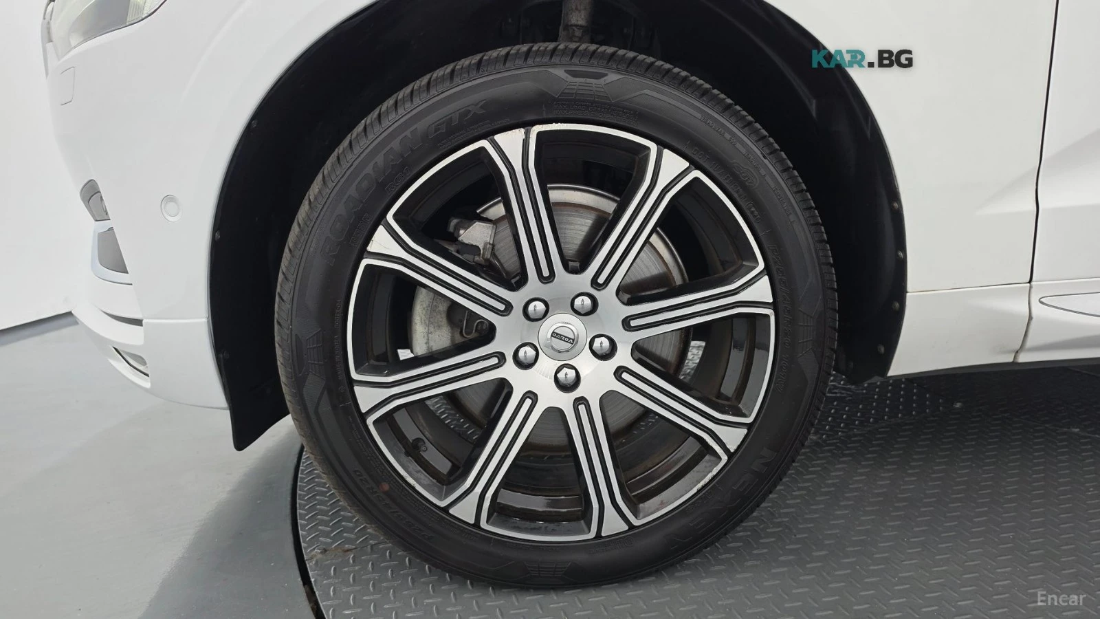 Volvo XC60 D5 AWD* PANORAMA* 360 CAMERA* HEAD UP* , снимка 17 - Автомобили и джипове - 56702520