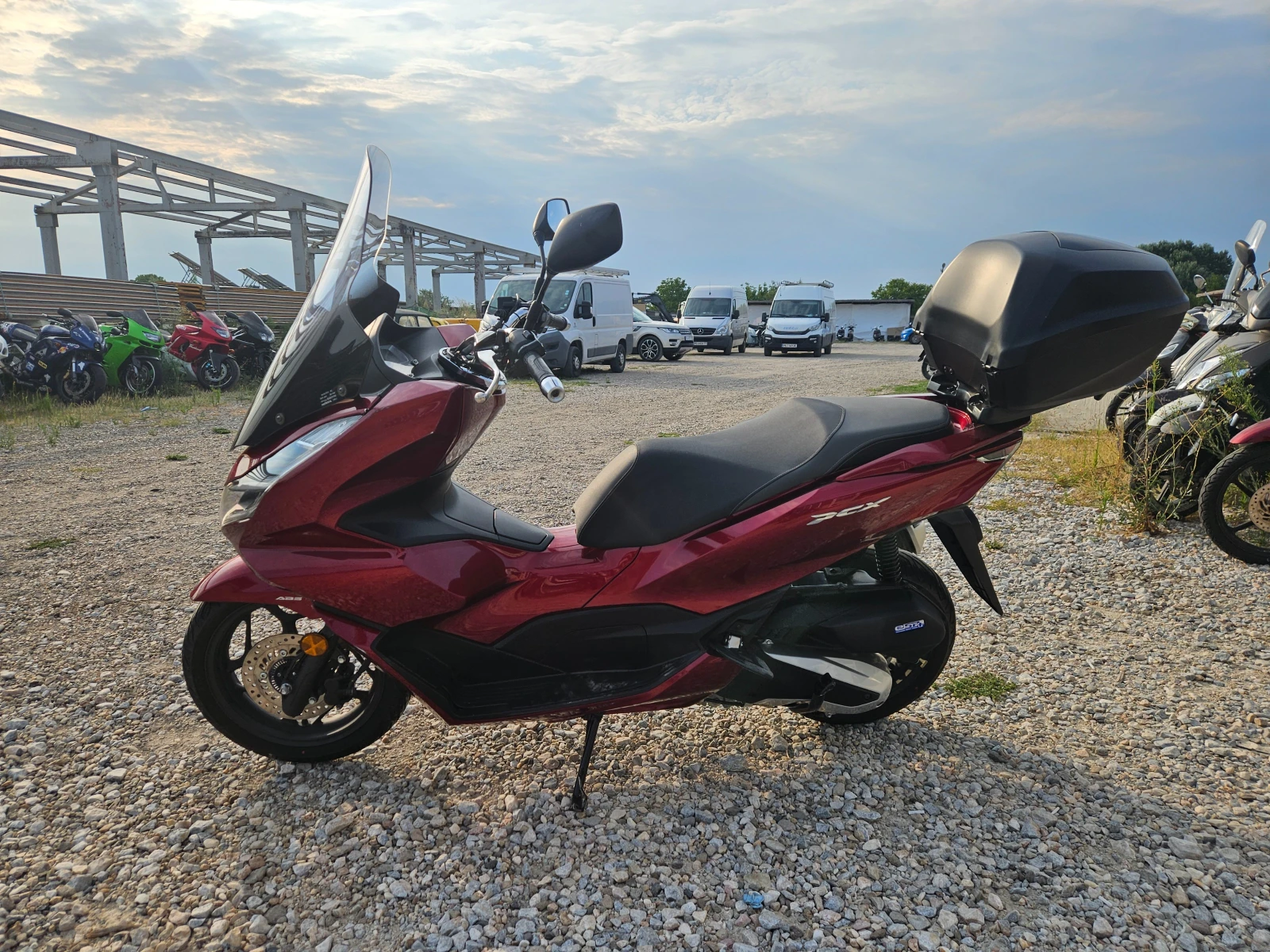 Honda Pcx Лизинг Бартер, снимка 3 - Мотоциклети и мототехника - 55067257