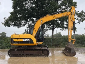 Багер JCB JS130LC, снимка 3