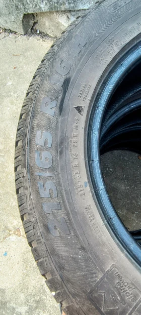 Гуми Зимни 215/65R16, снимка 6