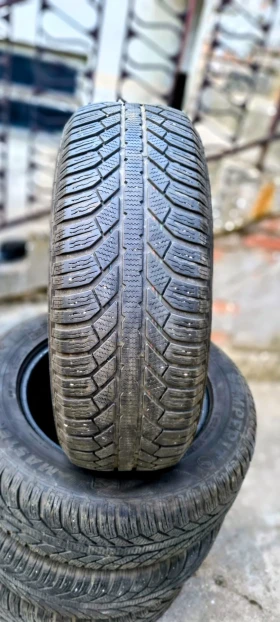 Гуми Зимни 215/65R16, снимка 3