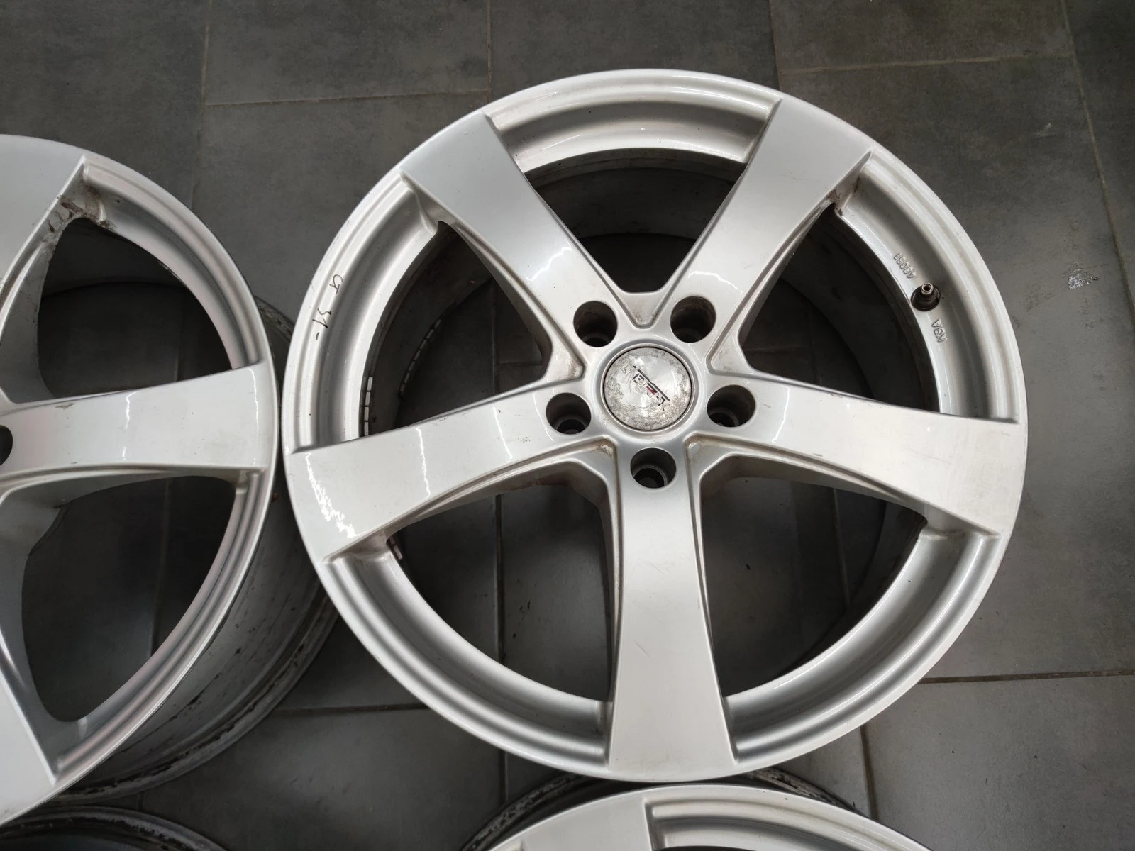 Джанти за Toyota, снимка 6 - Гуми и джанти - 56723583