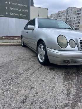 Mercedes-Benz E 200 Kompressor, снимка 3