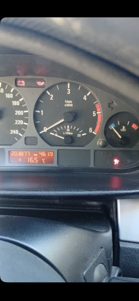 BMW 320, снимка 10