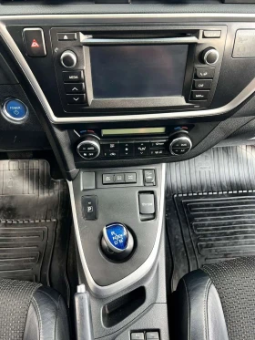 Toyota Auris 1.8   -  | Mobile.bg    8