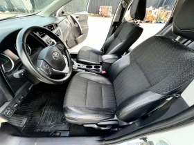     Toyota Auris 1.8   - 