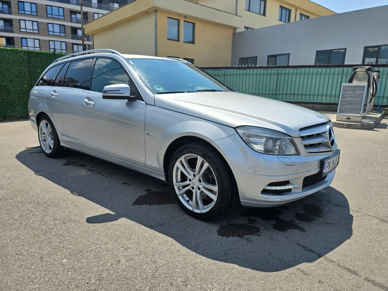 Mercedes-Benz C 350 Avantgarde, снимка 4 - Автомобили и джипове - 47767786