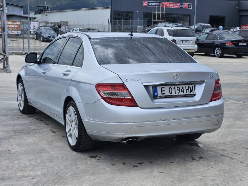 Mercedes-Benz C 220, снимка 5 - Автомобили и джипове - 47292535