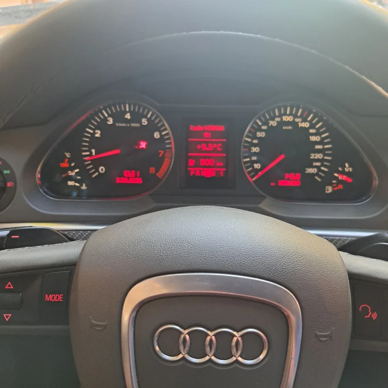 Audi A6 3.0i QUATRO 218к.с, снимка 13 - Автомобили и джипове - 48215943