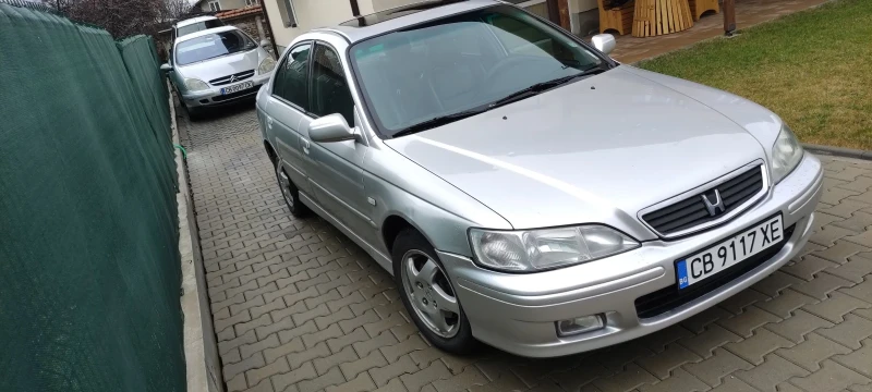 Honda Accord 2.0, снимка 3 - Автомобили и джипове - 48352962