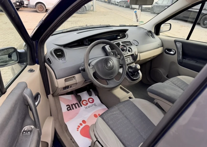 Renault Scenic 1.4i, снимка 5 - Автомобили и джипове - 49505558