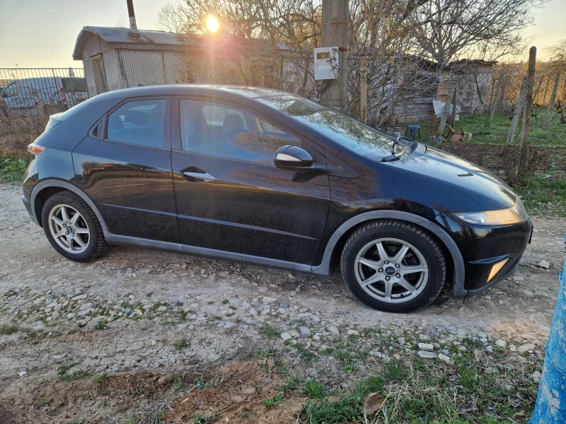 Honda Civic 2.2 iCTDI Sport , снимка 8 - Автомобили и джипове - 49642369