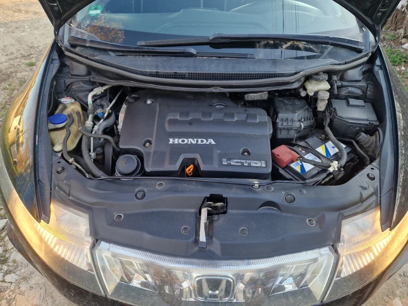 Honda Civic 2.2 iCTDI Sport , снимка 10 - Автомобили и джипове - 49642369