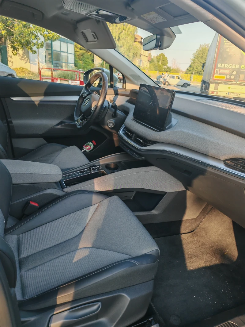 Skoda Enyaq iV60 Executive, Термо помпа, ГАРАНЦИЯ, снимка 10 - Автомобили и джипове - 52589037