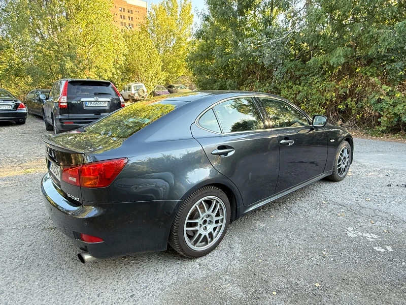 Lexus IS 250 Sport, снимка 3 - Автомобили и джипове - 52221160