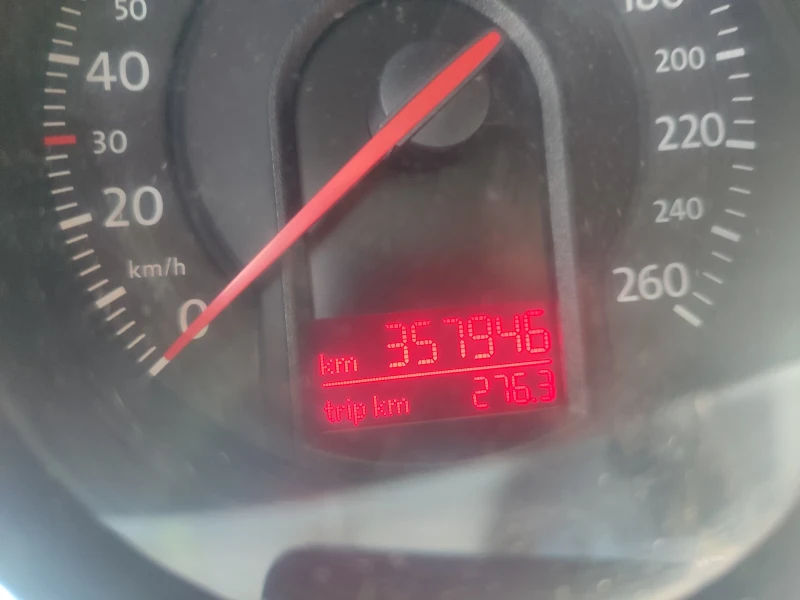 VW Passat 2.0TDI 140к.с., снимка 6 - Автомобили и джипове - 52453964