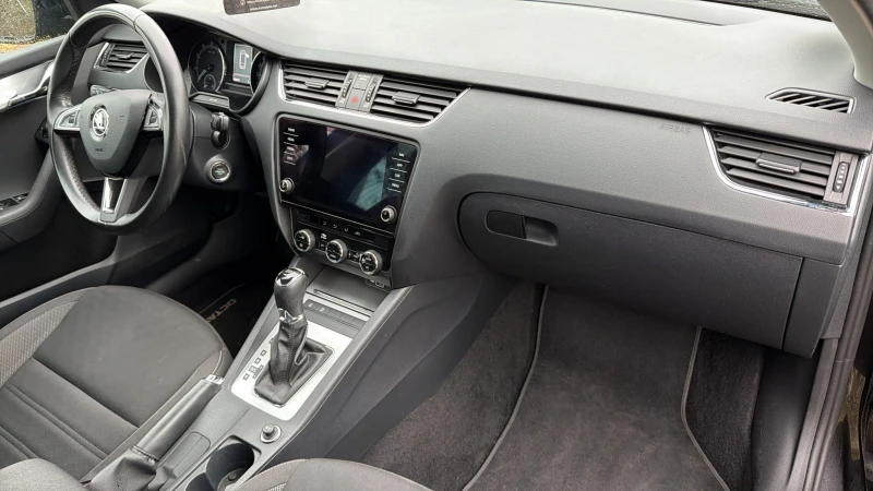 Skoda Octavia 1.5 GTEC 78000 КМ, снимка 4 - Автомобили и джипове - 52956135