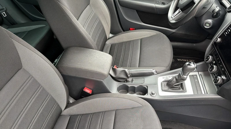 Skoda Octavia 1.5 GTEC 78000 КМ, снимка 5 - Автомобили и джипове - 52956135