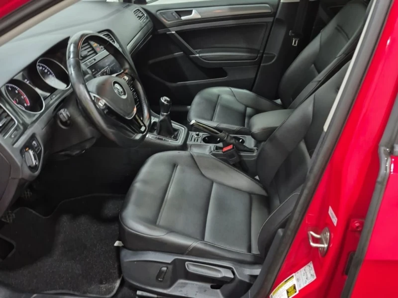 VW Golf * 5 door Manual * CARFAX * БЕЗ ПЪРВОНАЧАЛНА ВНОСКА, снимка 5 - Автомобили и джипове - 52755316