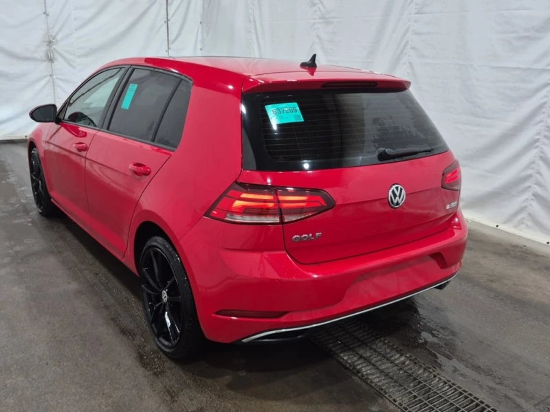 VW Golf * 5 door Manual * CARFAX * БЕЗ ПЪРВОНАЧАЛНА ВНОСКА, снимка 2 - Автомобили и джипове - 52755316