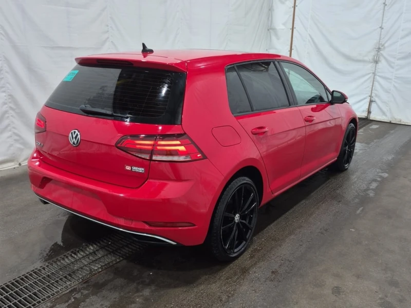 VW Golf * 5 door Manual * CARFAX * БЕЗ ПЪРВОНАЧАЛНА ВНОСКА, снимка 3 - Автомобили и джипове - 52755316