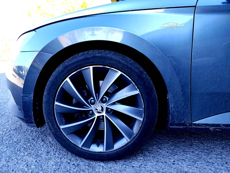 Skoda Superb 2.0 TDI DSG L&K 4x4, снимка 8 - Автомобили и джипове - 52989953