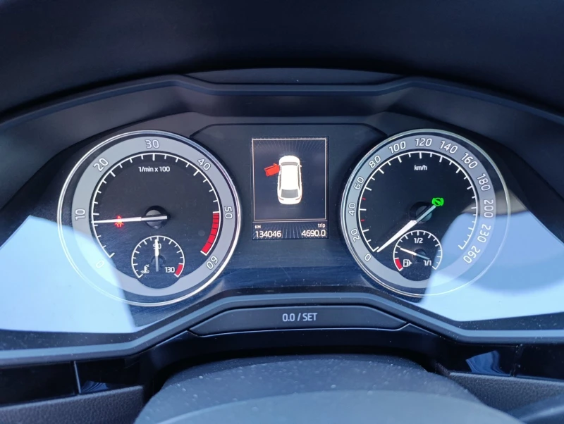 Skoda Superb 2.0 TDI DSG L&K 4x4, снимка 16 - Автомобили и джипове - 52989953