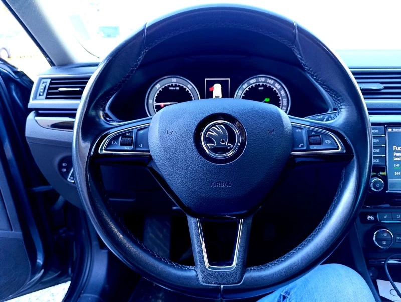 Skoda Superb 2.0 TDI DSG L&K 4x4, снимка 14 - Автомобили и джипове - 52989953