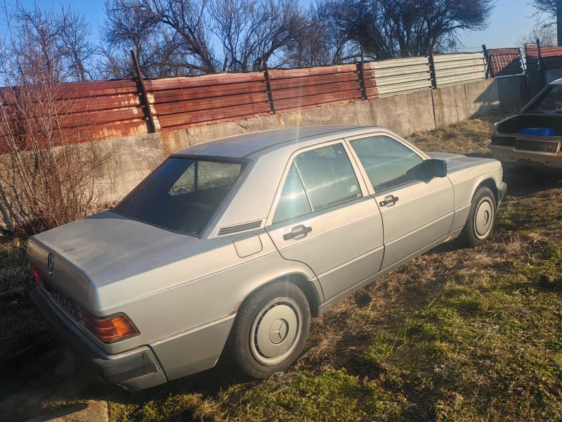 Mercedes-Benz 190 2.0Е ОТЛИЧНО СЪСТОЯНИЕ , снимка 5 - Автомобили и джипове - 53168350