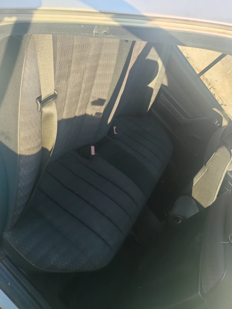 Mercedes-Benz 190 2.0Е ОТЛИЧНО СЪСТОЯНИЕ , снимка 13 - Автомобили и джипове - 53168350