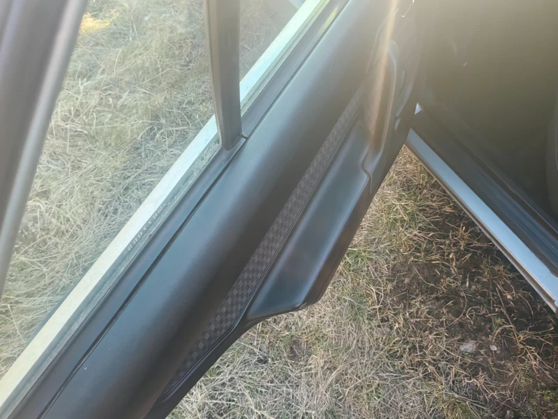 Mercedes-Benz 190 2.0Е ОТЛИЧНО СЪСТОЯНИЕ , снимка 17 - Автомобили и джипове - 53168350