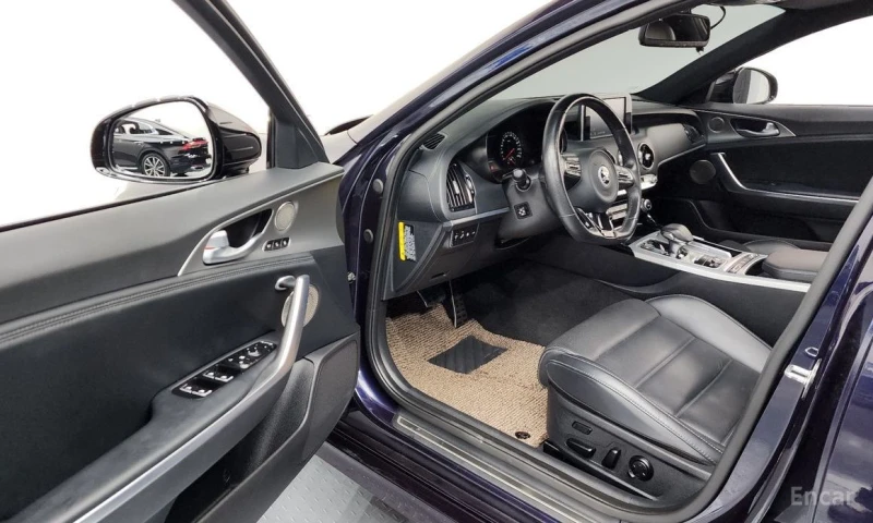 Kia Stinger, снимка 10 - Автомобили и джипове - 53459388