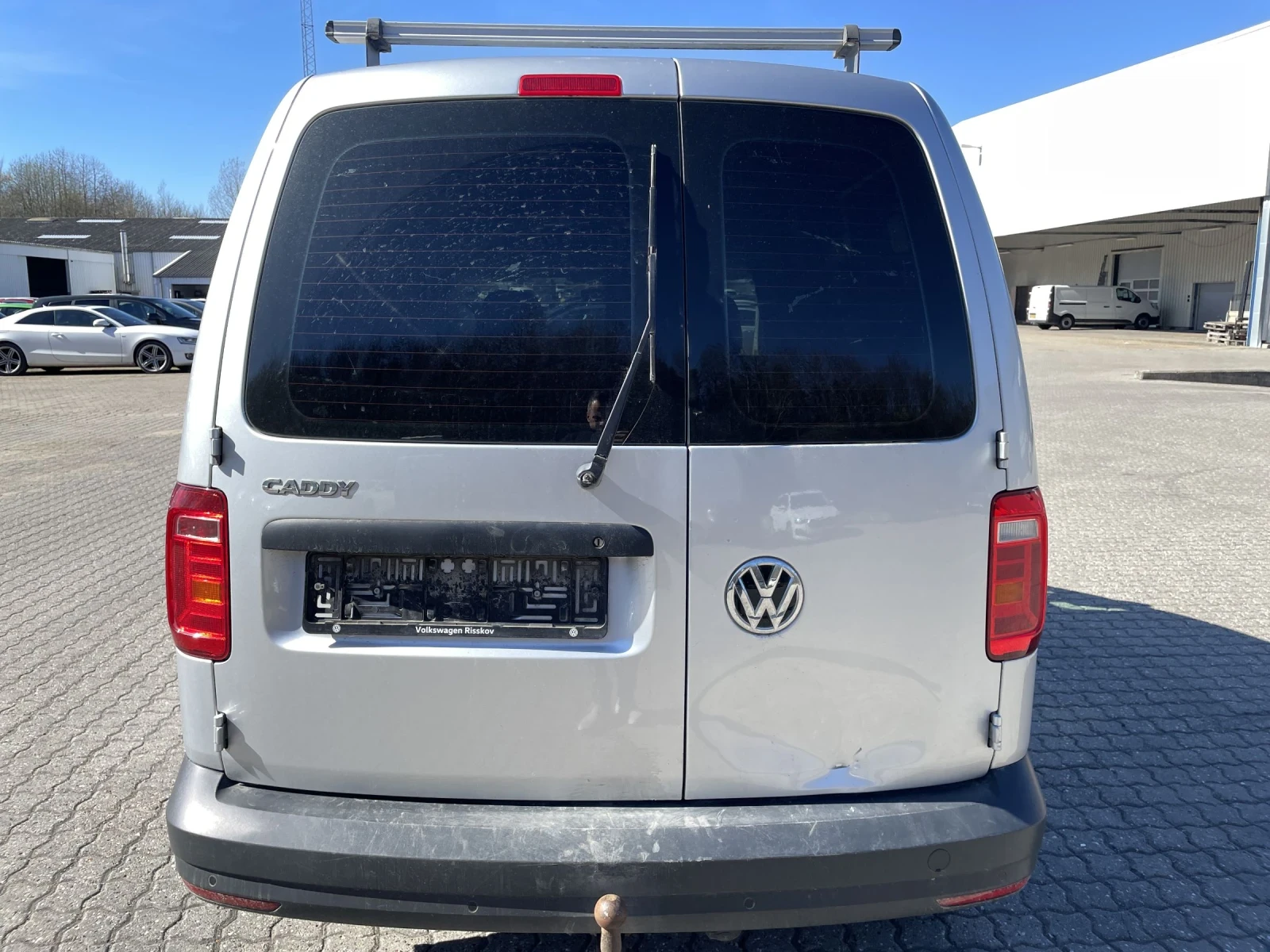 VW Caddy 2.0 TDI / DSG6 / N1 / VAT - изображение 6