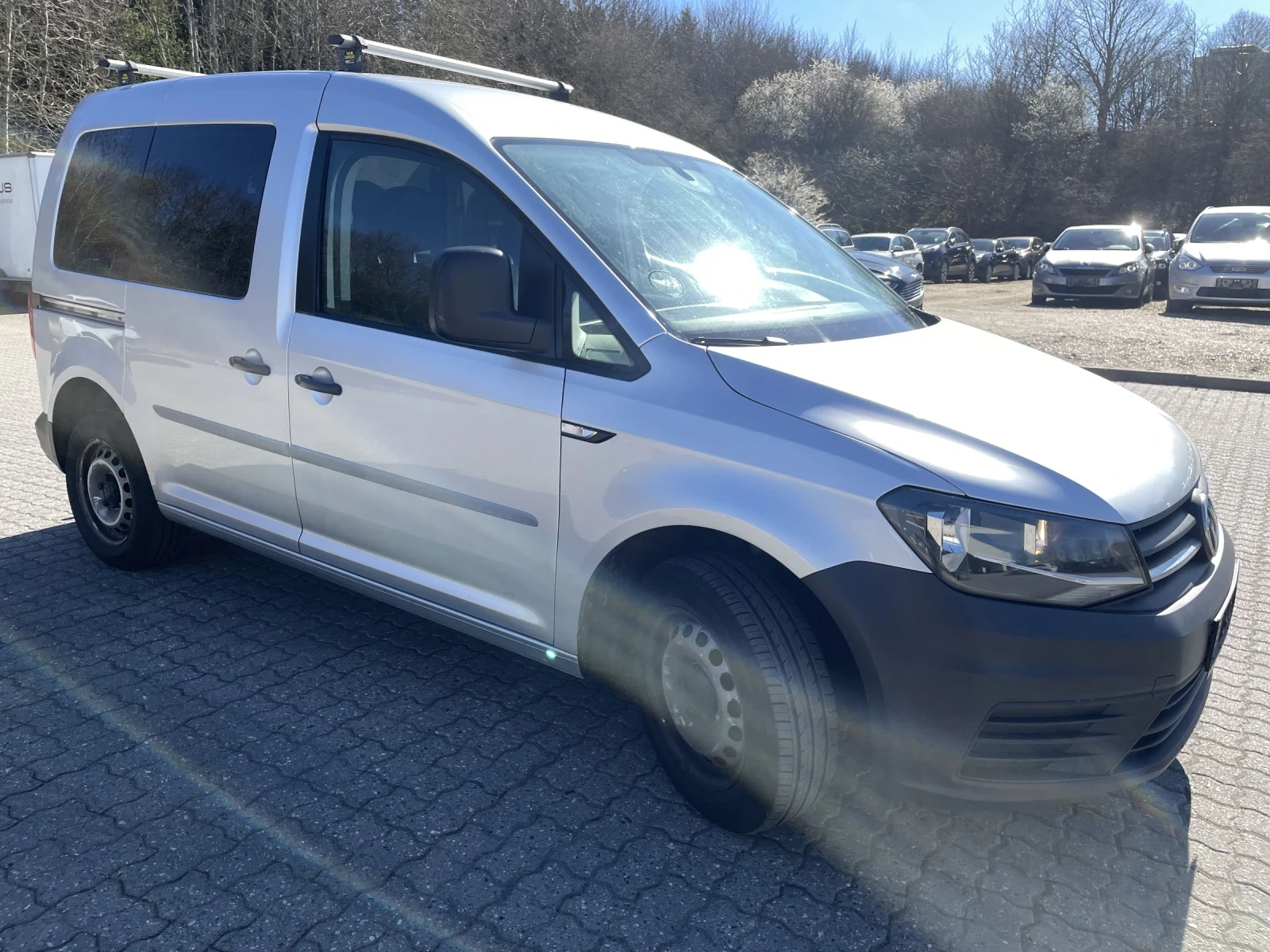 VW Caddy 2.0 TDI / DSG6 / N1 / VAT - изображение 3