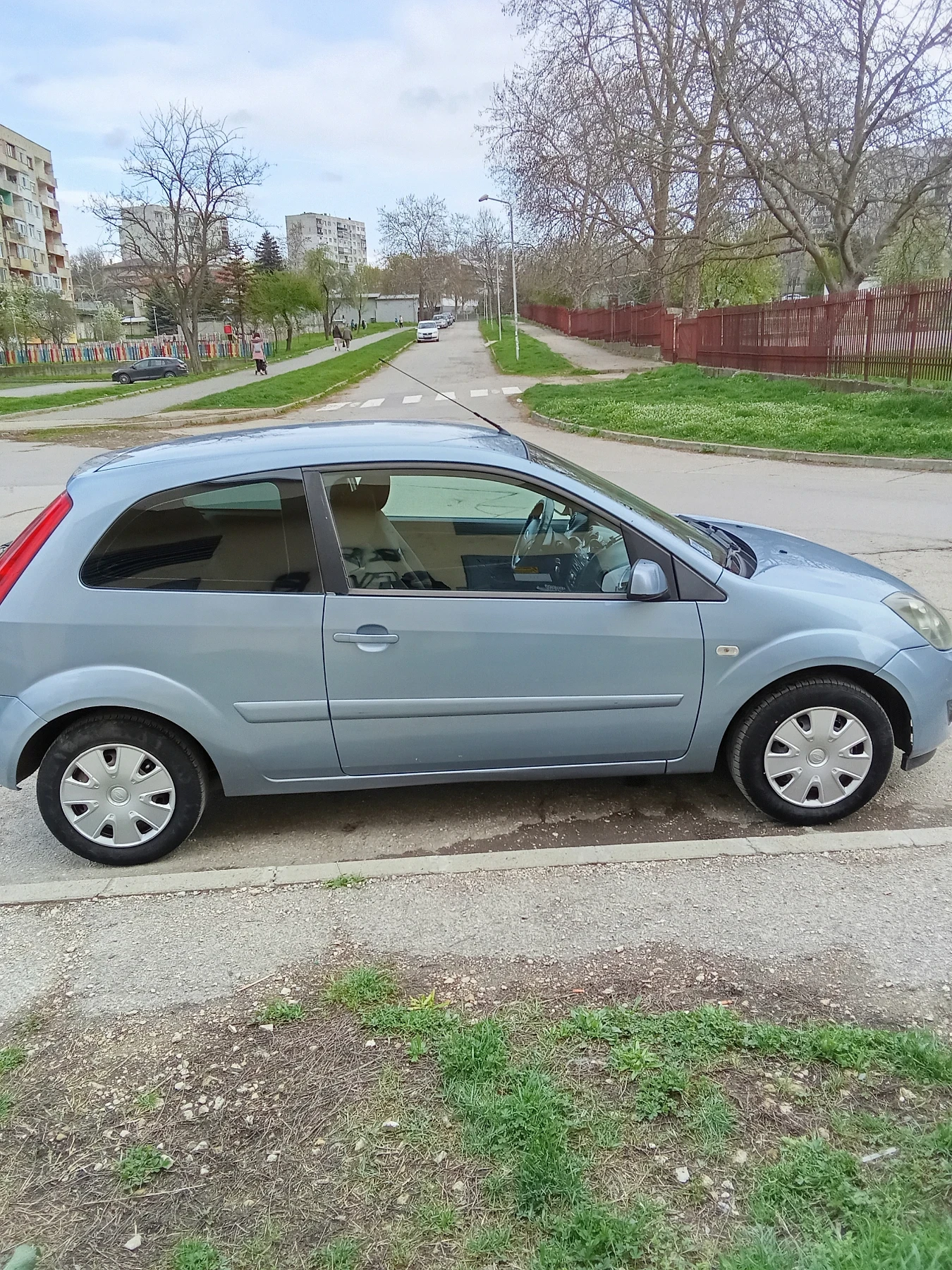 Ford Fiesta  - изображение 6