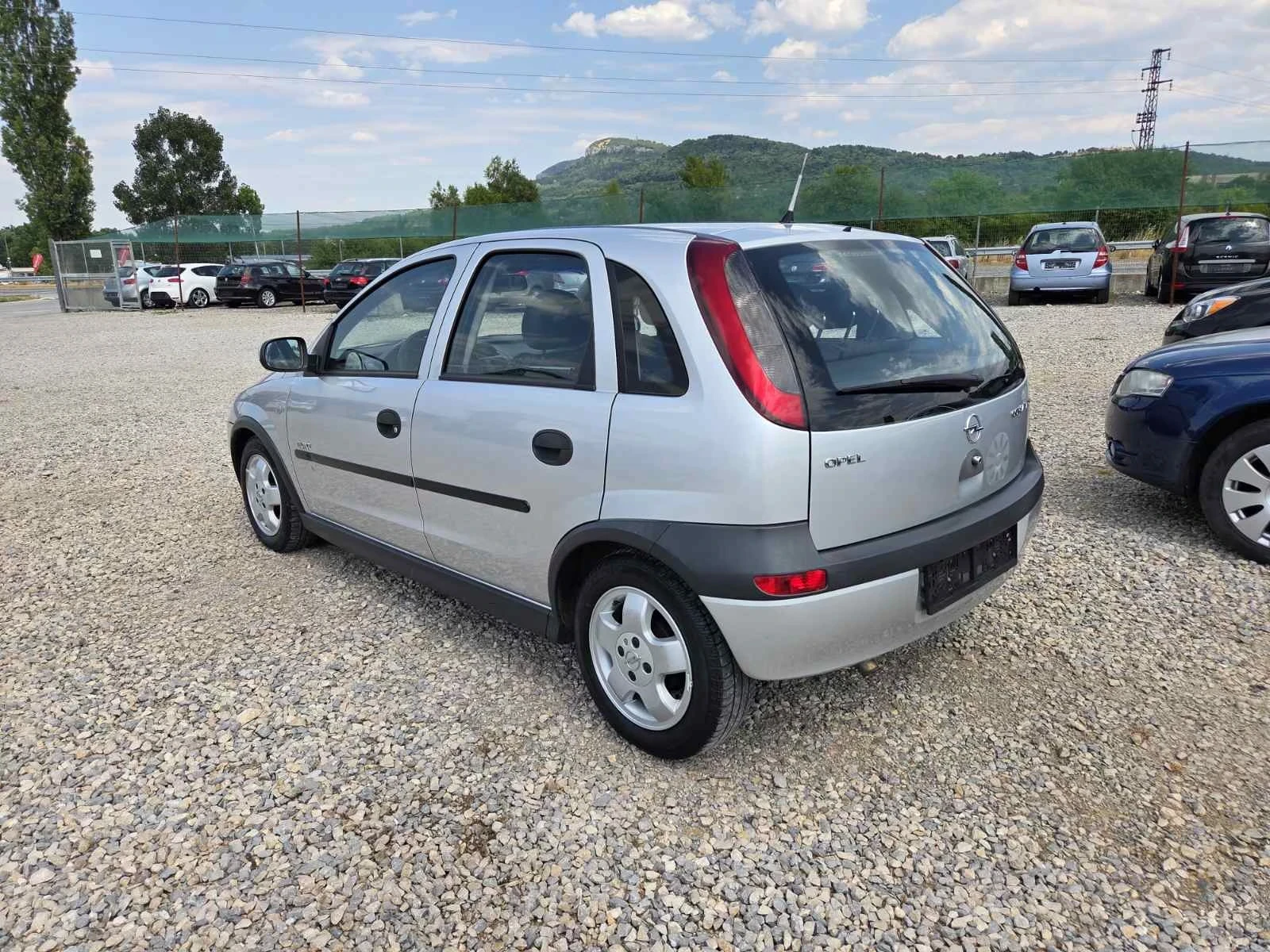 Opel Corsa 1.7DTI-75PS - изображение 7