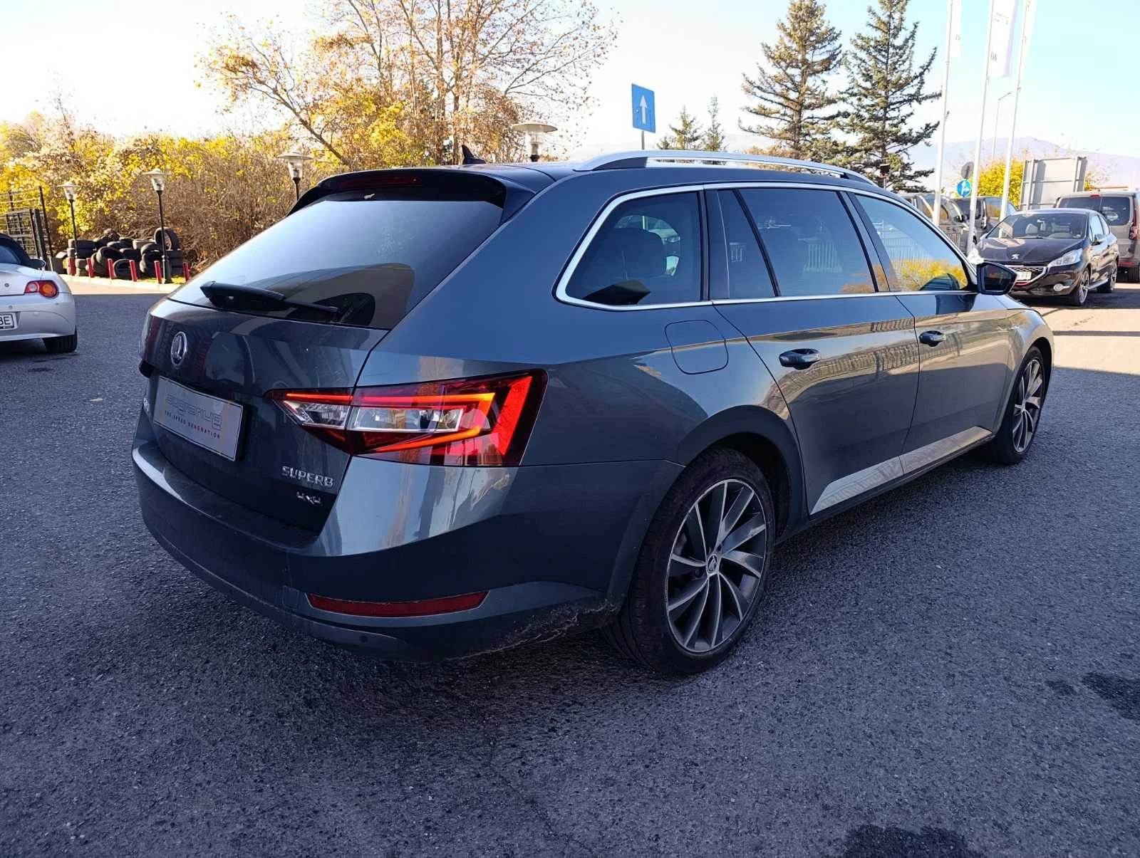 Skoda Superb 2.0 TDI DSG L&K 4x4 - изображение 7