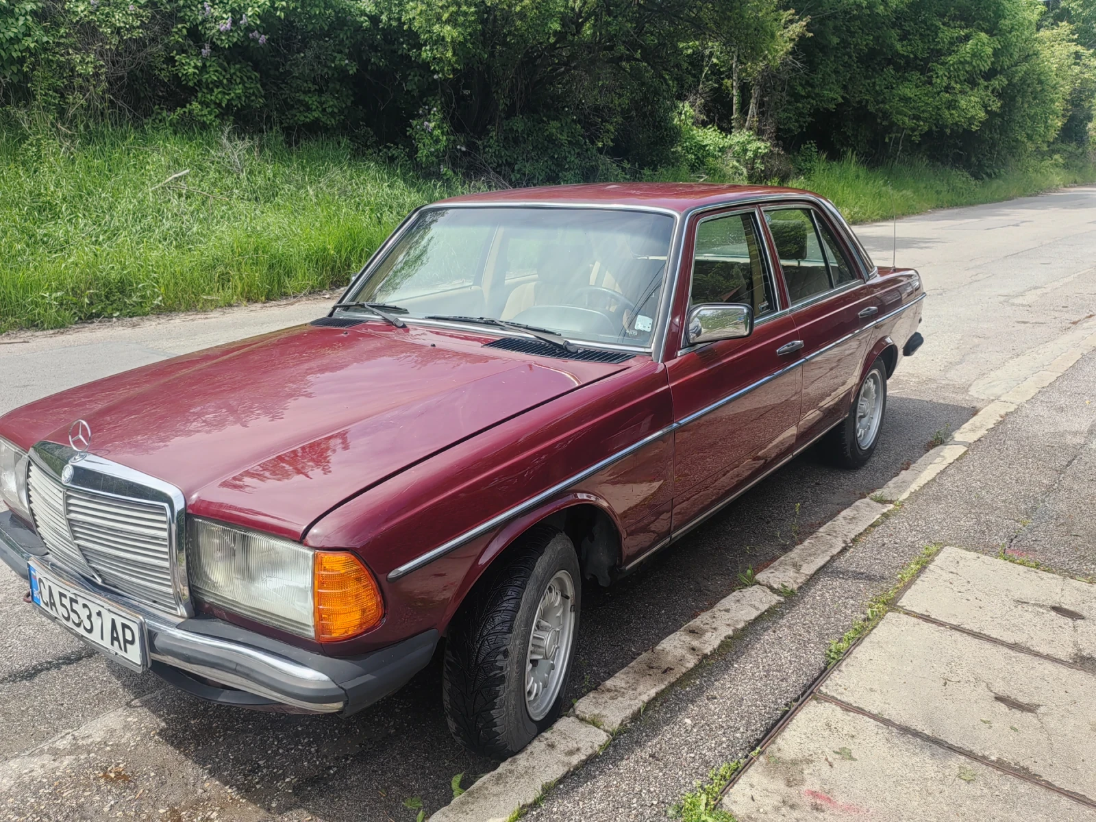 Mercedes-Benz 123 200 КАРБУРАТОР , снимка 2 - Автомобили и джипове - 53168350