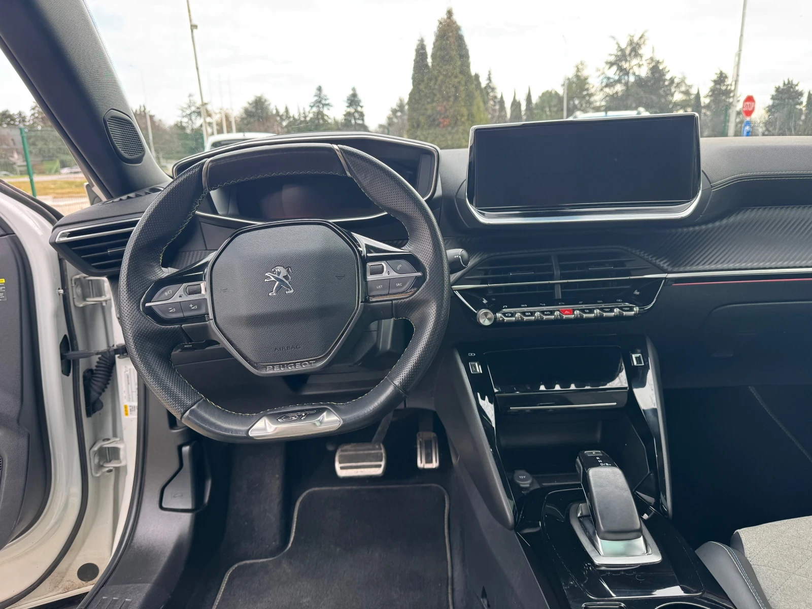 Peugeot 2008 GT line 50kWh | Mobile.bg � ����������� 9