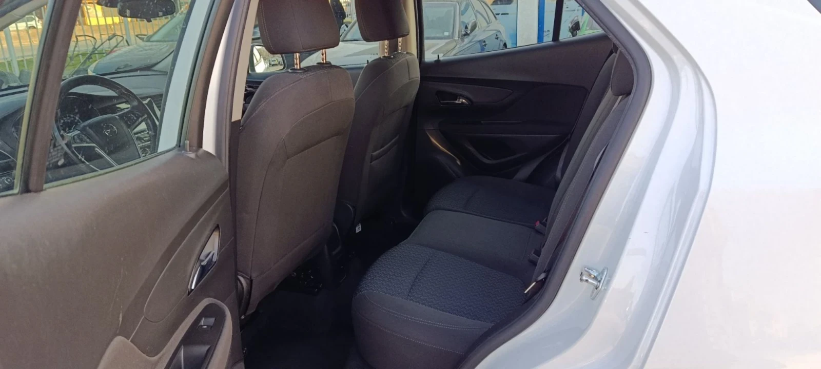 Opel Mokka X 1.6DTI, снимка 11 - Автомобили и джипове - 53816043