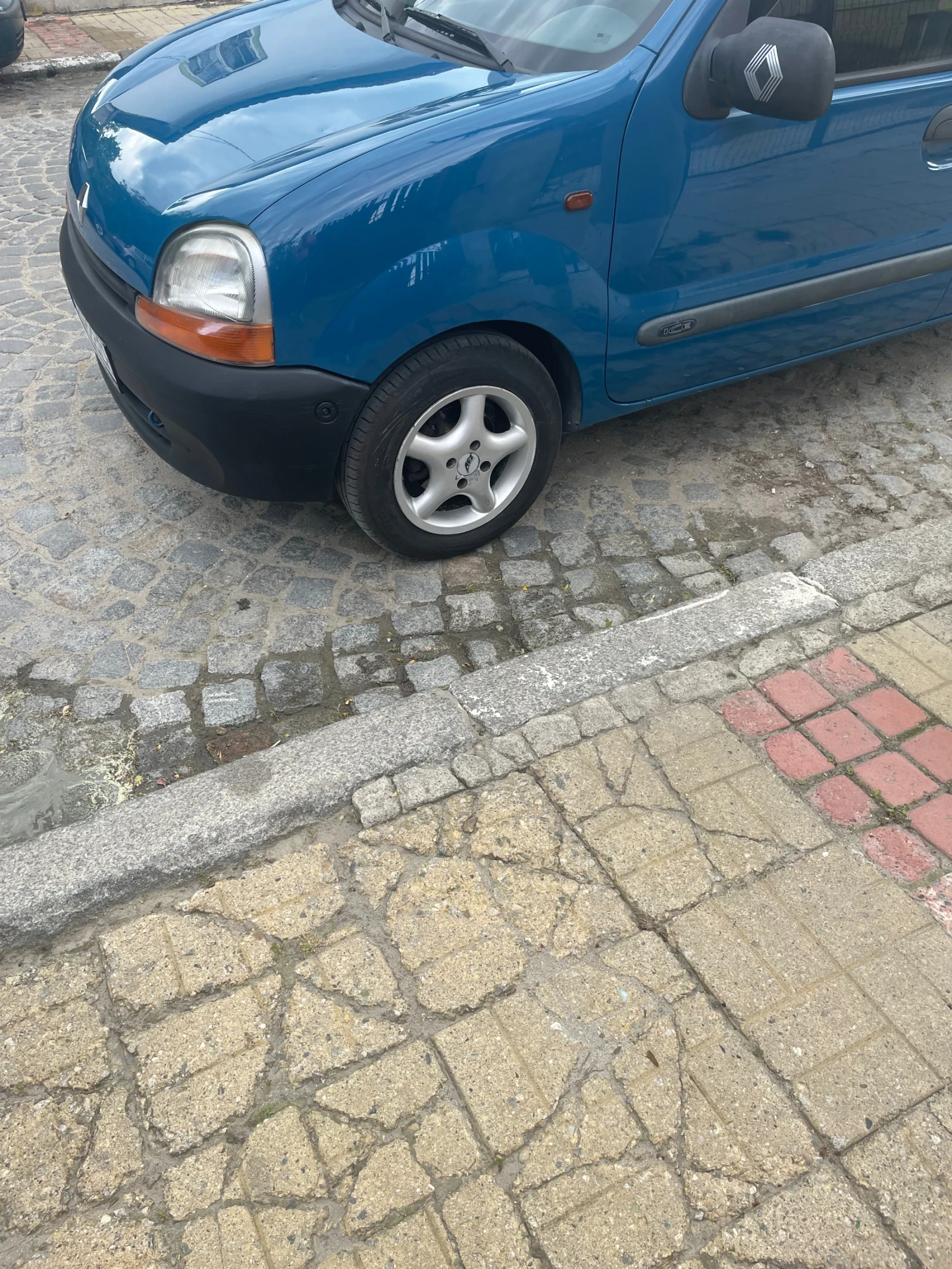 Renault Clio 1.2, снимка 2 - Автомобили и джипове - 53858763