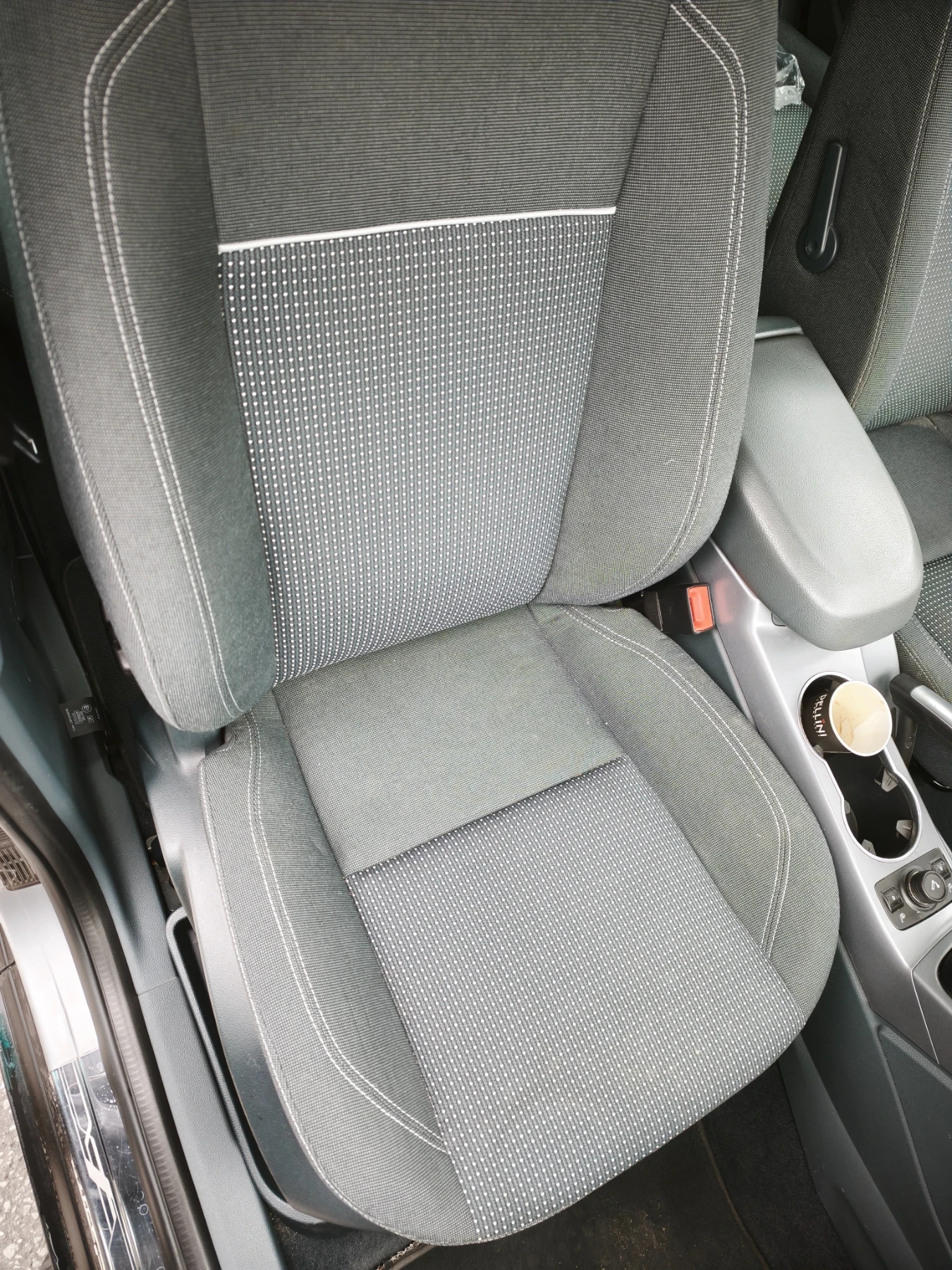 Ford C-max 1.0Ecoboost, снимка 13 - Автомобили и джипове - 53918087