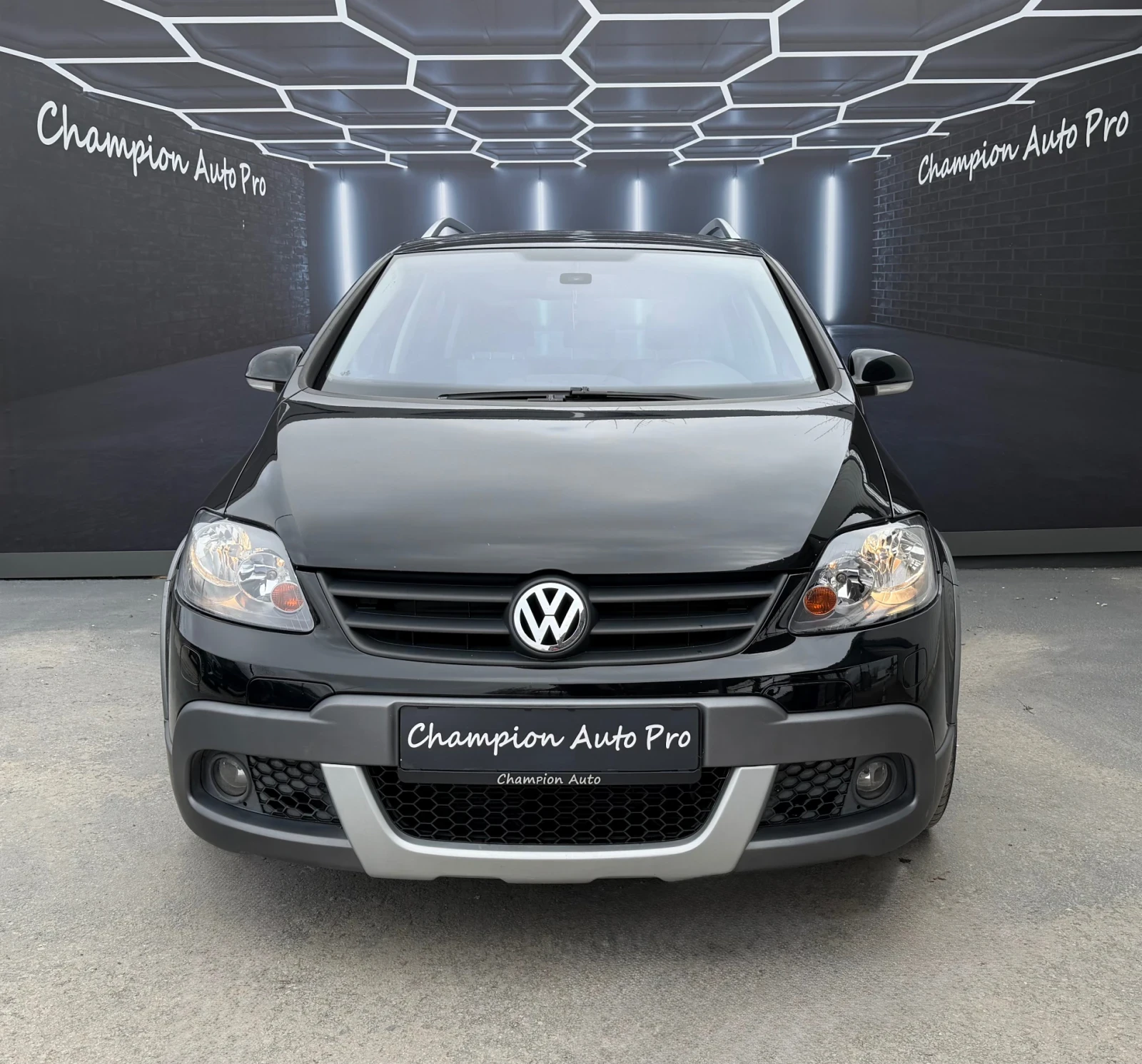 VW Golf Plus 2.0 TDI, снимка 2 - Автомобили и джипове - 53995608