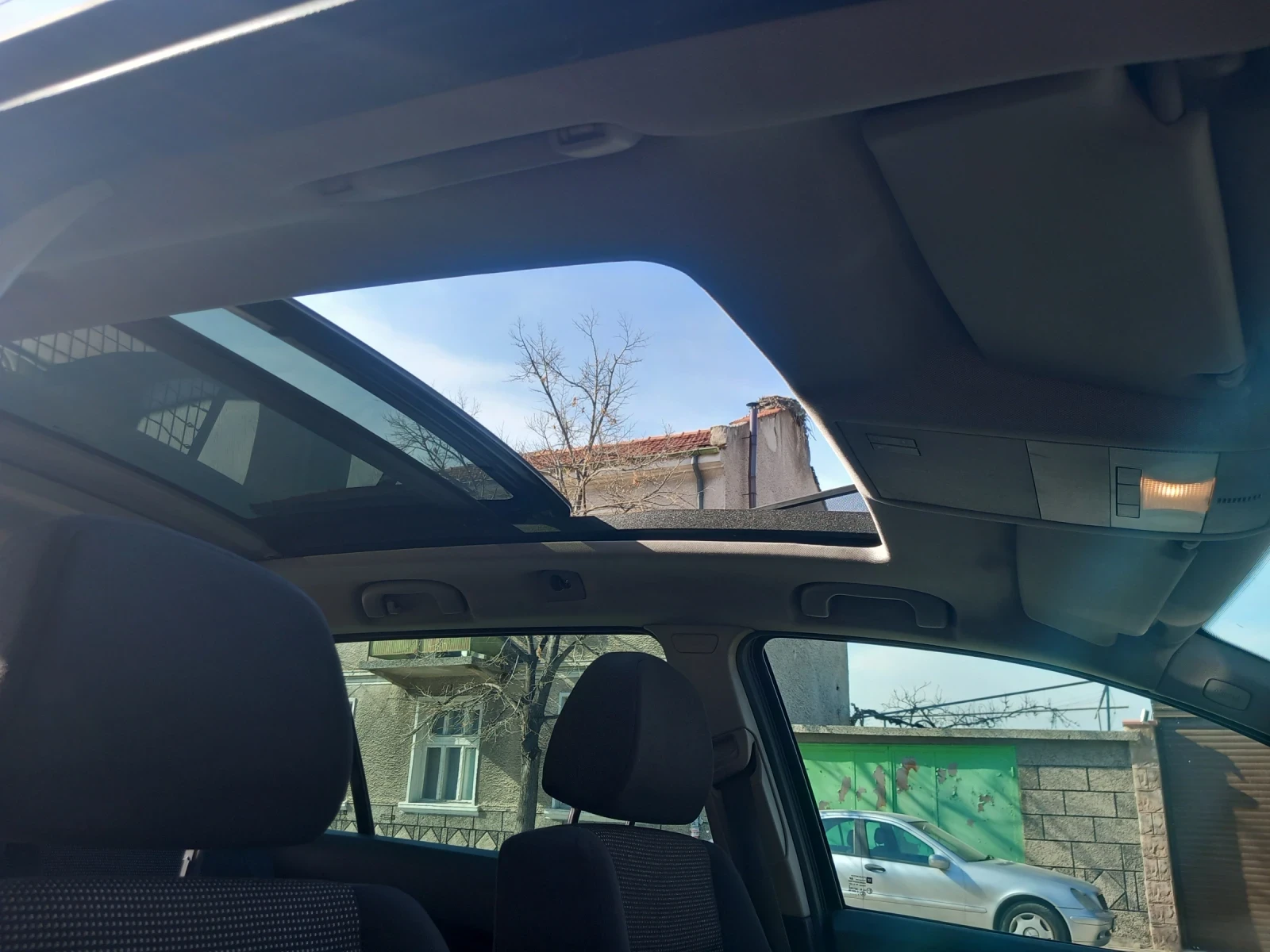 Opel Astra H 1.9 150k Панорама!, снимка 6 - Автомобили и джипове - 54049799