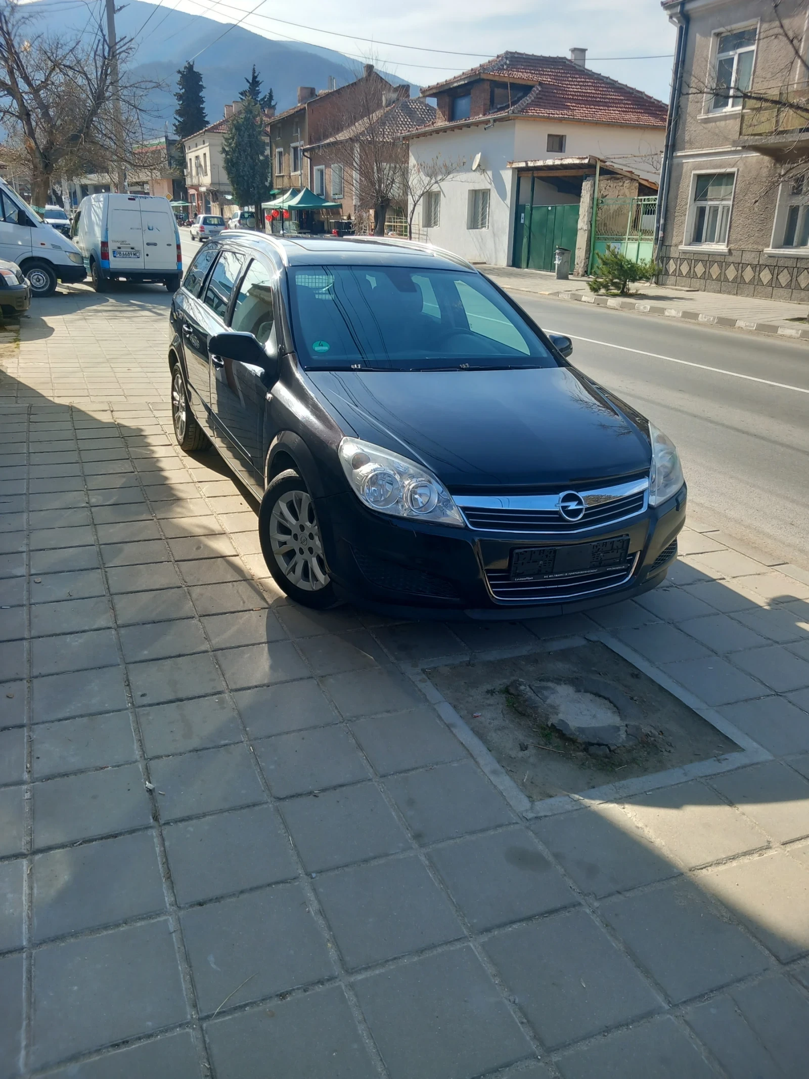 Opel Astra H 1.9 150k Панорама!