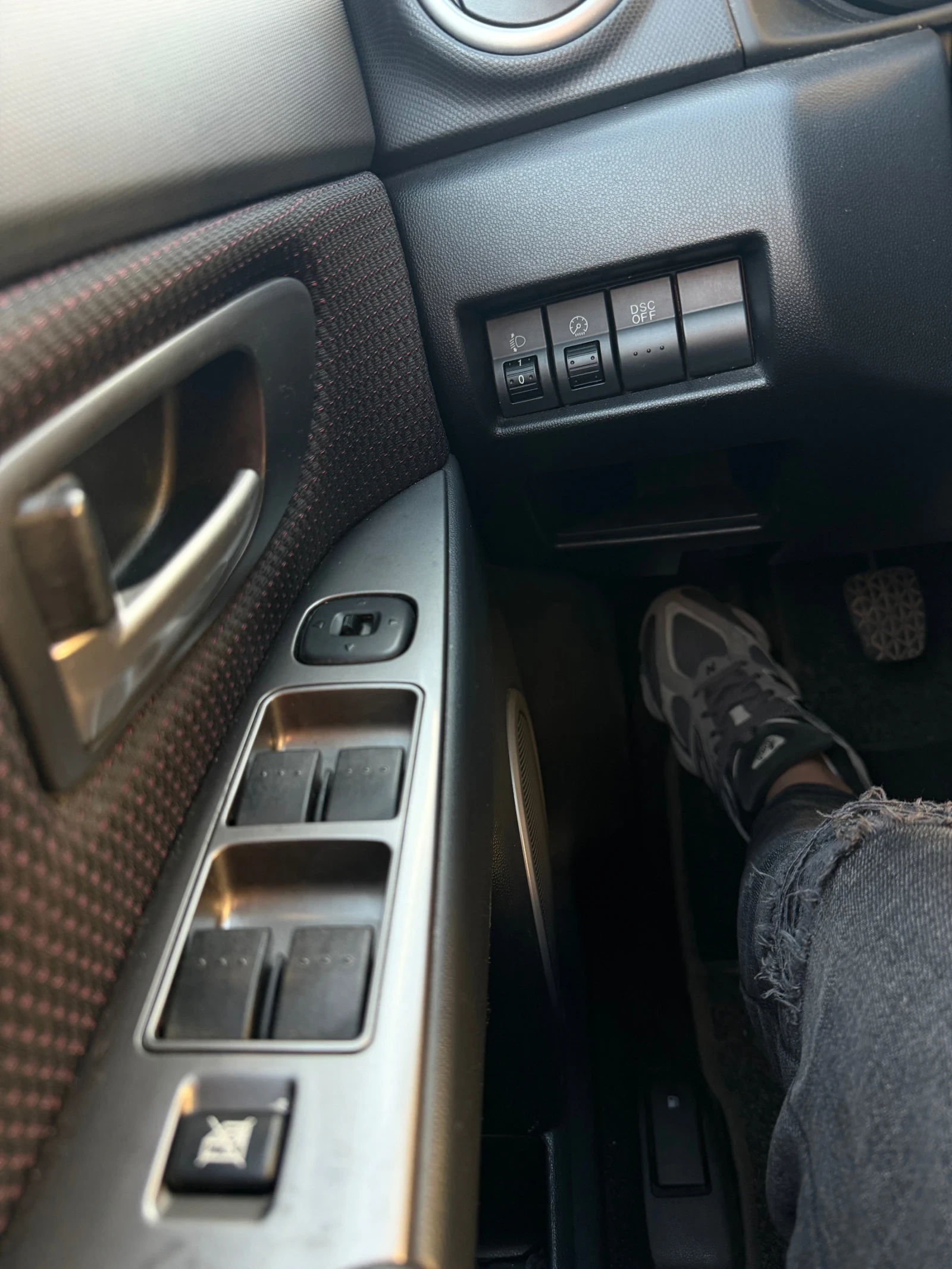 Mazda 3 1.6i, снимка 9 - Автомобили и джипове - 54220064