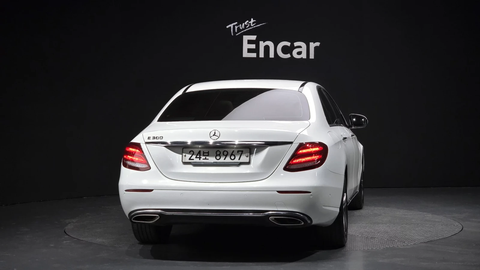 Mercedes-Benz E 300  Avantgarde Disi* Подгрев/Обдухване, снимка 3 - Автомобили и джипове - 54621321